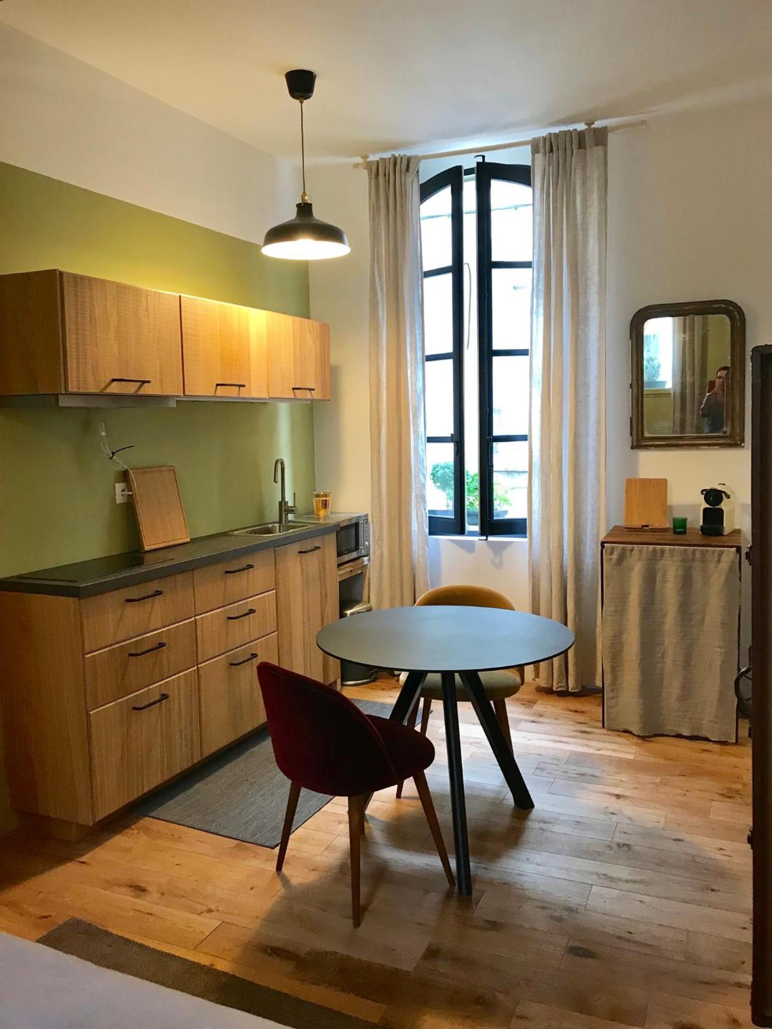 Studio de Charme à la Roquette Arles Esterno foto